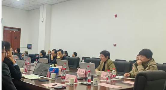 b0a10369-4c53-47fb-8c29-a1e2ae1e8ffd