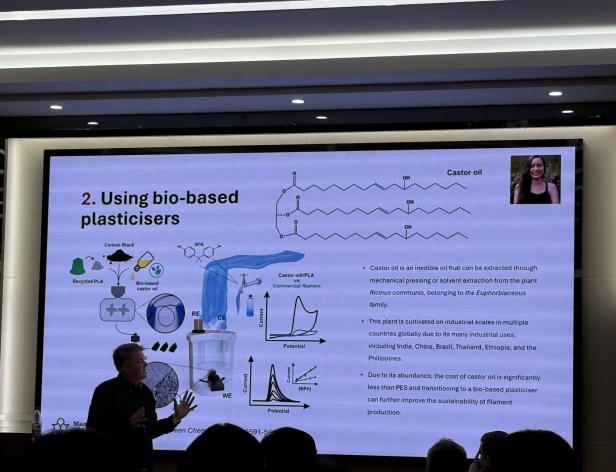 ec649cdcf7a5cc974ce4fc2a44925fbf